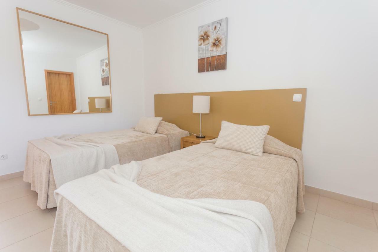 Apartamentos Oliveira Madalena (Azores) Exterior foto